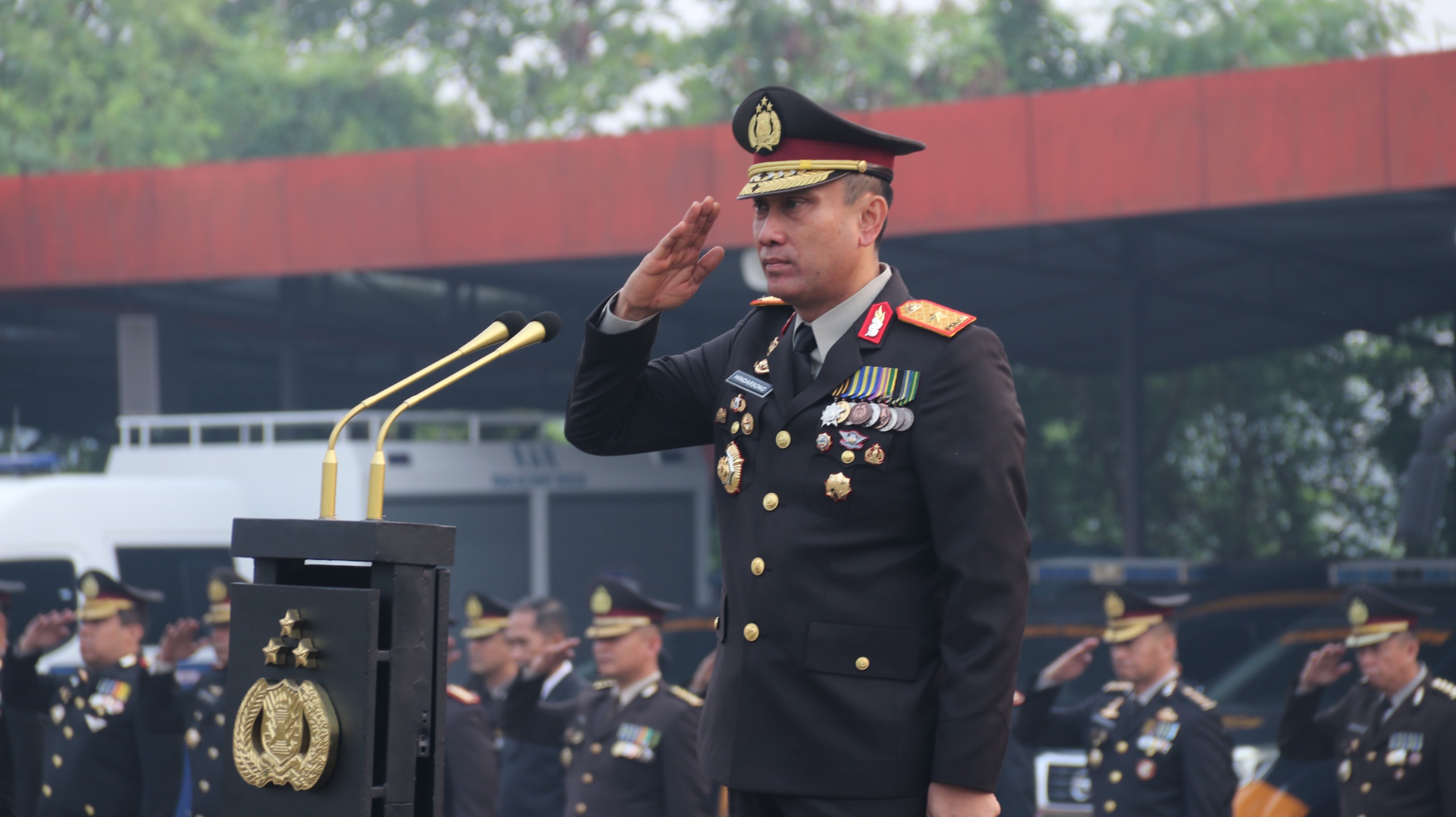 Wakapolda Kalbar Pimpin Upacara HUT ke-81 RI di Lapangan Jananuraga