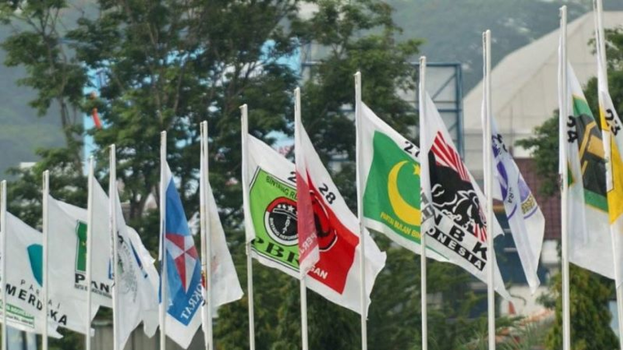 Rebut Partai! Rakyat Jangan Cuma Jadi Pemilih
