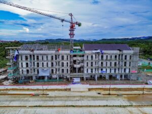 "Proyek rusun MBR di IKN capai progres 85 persen dan ditargetkan rampung Oktober 2026; Kementerian PKP catat paket hunian multiyears tembus 92,63 persen."