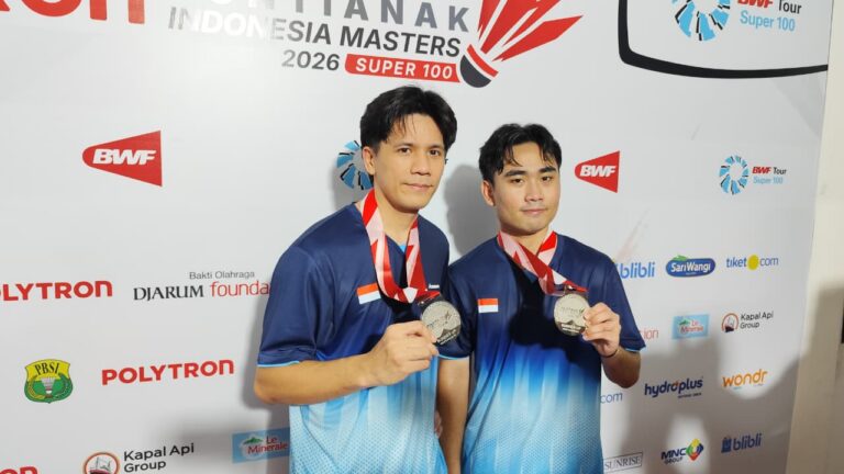 "Yeremia Rambitan dan Patra Rindorindo finis sebagai runner-up ganda putra Indonesia Masters 2026 di Pontianak usai kalah dramatis lewat rubber match."