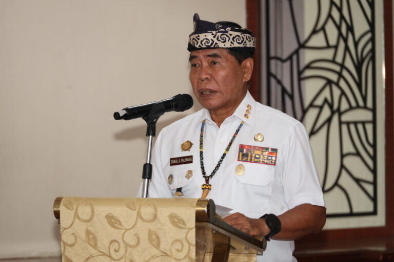 Gubernur Kaltara Zainal A. Paliwang membuka FGD pembangunan jaringan kereta api bersama PT INTRA