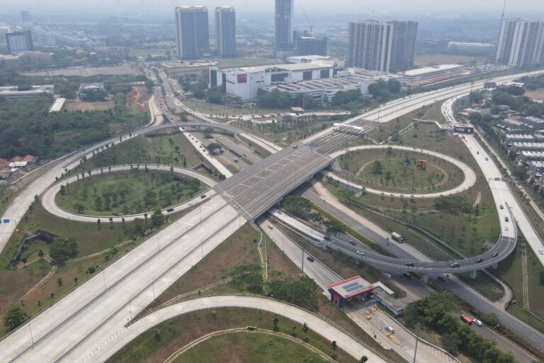 "Kementerian PU bentuk Balai Pengelola Dana Tol BLU untuk himpun PNBP ruas habis konsesi; ATI minta transparansi pembiayaan demi kepastian iklim investasi."