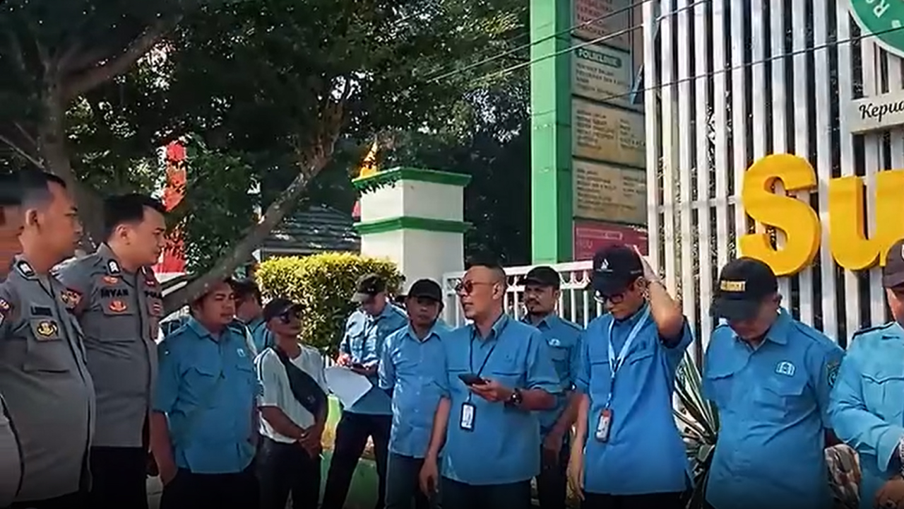 Tekan Kehilangan Air, Perumda Tirta Khatulistiwa Gelar Penertiban Sambungan di Pontianak Barat