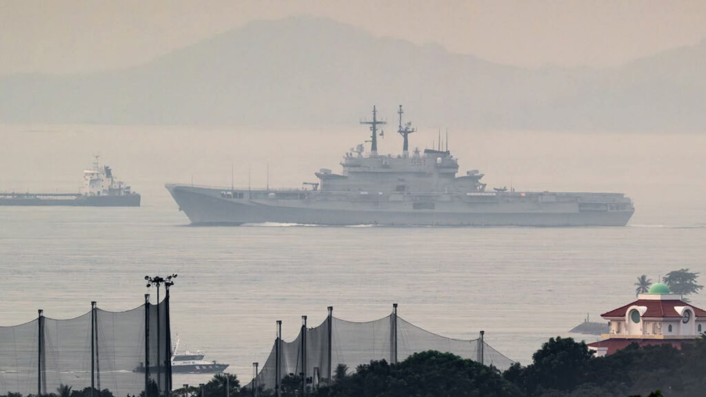 Kapal Induk ITS Giuseppe Garibaldi Lintasi Selat Singapura Menuju Jakarta, Bersiap Perkuat TNI AL