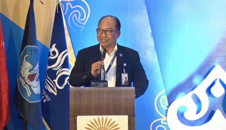 Rektor Institut Teknologi Kalimantan (ITK), Prof. Agus Rubiyanto, menyampaikan sambutan dalam pembukaan Kontes Robot Terbang Indonesia (KRTI) 2026 di IKN.