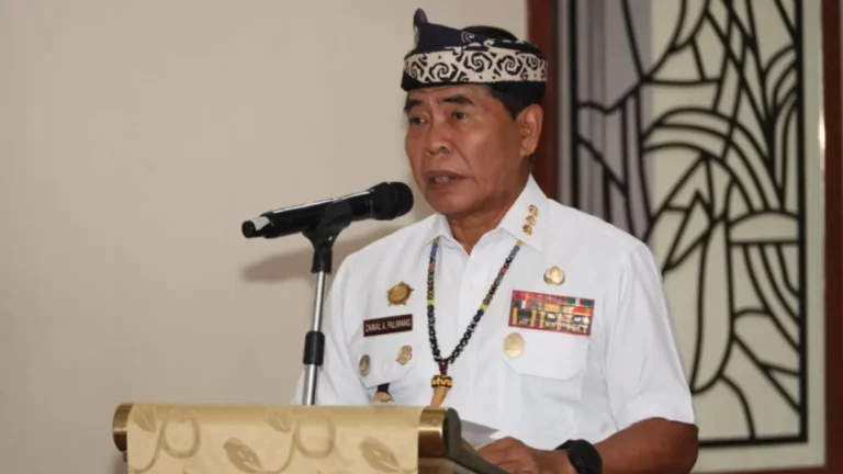 "Pemprov Kaltara dorong proyek jaringan kereta api untuk pangkas biaya logistik tambang dan sawit; Gubernur Zainal A. Paliwang targetkan groundbreaking tahun depan."