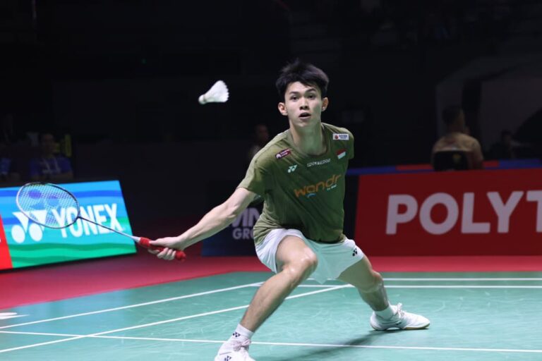 "Langkah pebulu tangkis tunggal putra Richie Duta Richardo terhenti di perempat final Indonesia Masters Super 100 2026 usai takluk tiga gim dari Shogo Ogawa."