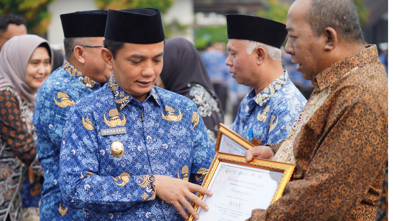 Lepas 24 ASN Purna Tugas, Pemkot Pontianak Dorong Regenerasi Aparatur