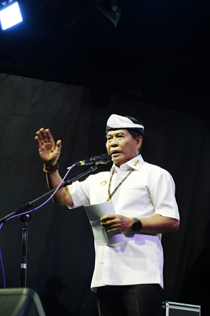 "Gubernur Kaltara Zainal Paliwang buka Pekan Kebudayaan Daerah dan Paras Fest 2026 di Nunukan; dorong pelestarian budaya lokal dan penguatan pasar UMKM perbatasan."