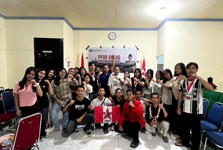 "DPC GMNI Landak gelar PPAB ke-8 lintas komisariat di Aula Bawaslu; Ketua Frans tegaskan komitmen kaderisasi mahasiswa dan pengamalan prinsip Satya Tama."
