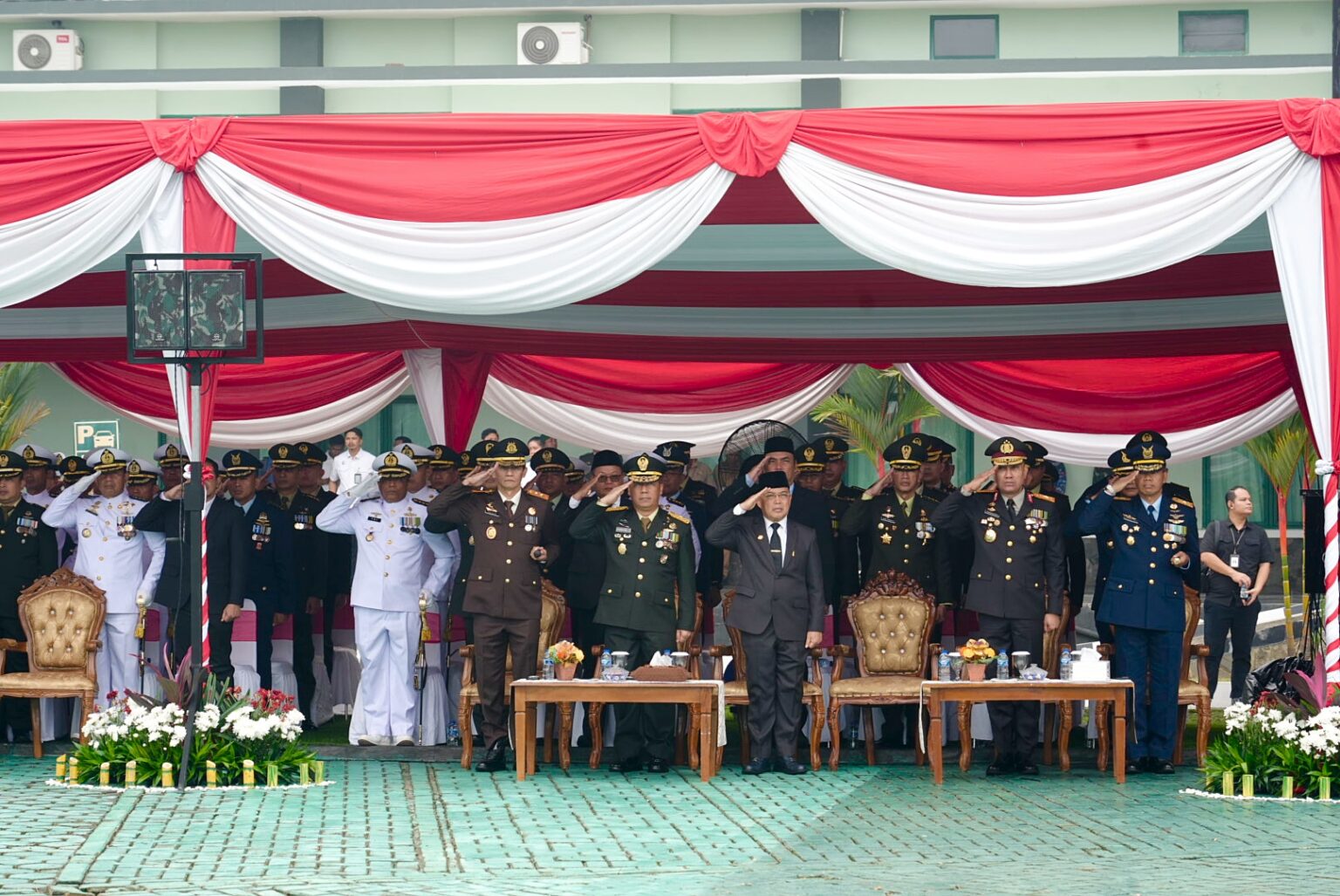 Hadiri HUT Ke-81 di Makodam Tanjungpura, Gubernur Ria Norsan Dorong Penguatan Sinergi TNI dan Pemda