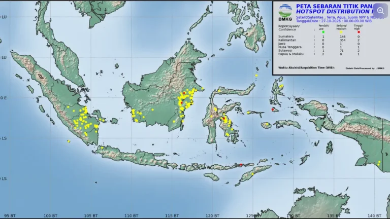 "Hujan deras mengguyur Kalsel dan Kalteng hasil operasi modifikasi cuaca, namun BMKG masih memantau belasan titik panas karhutla."