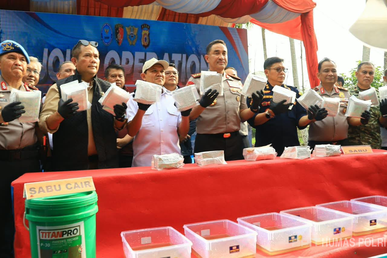 Sasar Ruko di Pidie Aceh, Polisi dan BNN Amankan 1,2 Ton Sabu Beserta 11 Tersangka