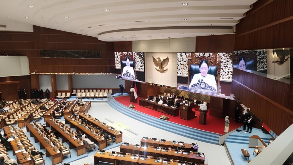 Ketuk Palu Sah, DPR Tetapkan Delapan Poin Krusial UU Ketenagakerjaan Baru