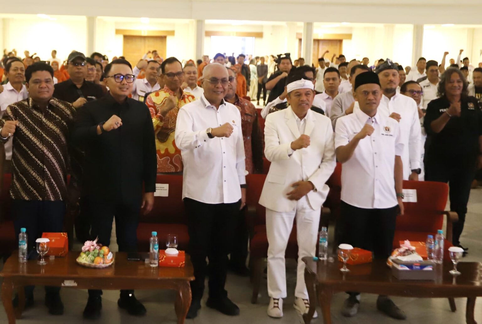 Lantik Pengurus PWI Jabar, Ketum PWI dan Dedi Mulyadi Tekankan Independensi Pers
