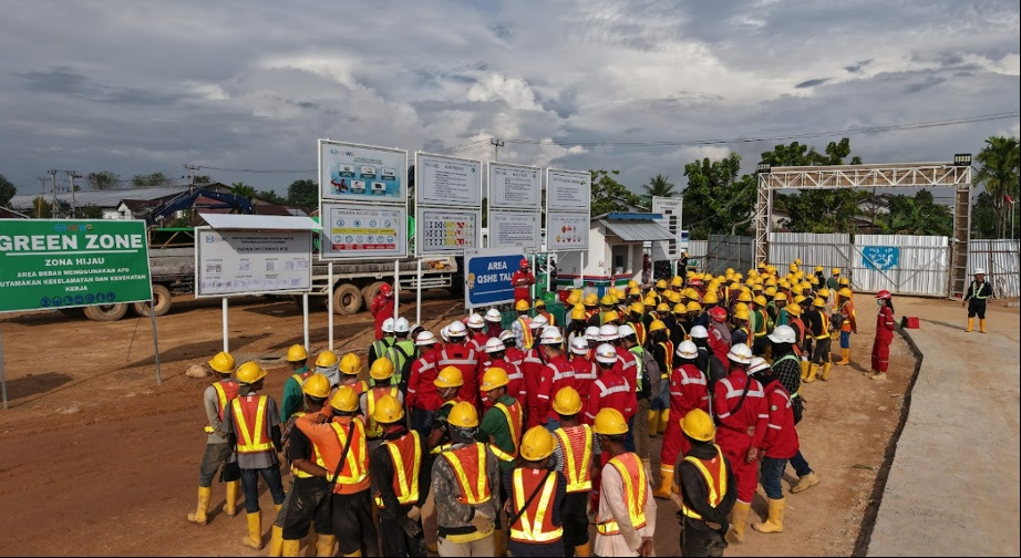 Proyek Beranggaran Rp231,8 Miliar APBN Bermasalah, Ratusan Buruh Sekolah Rakyat Pontianak Tuntut Hak Gaji
