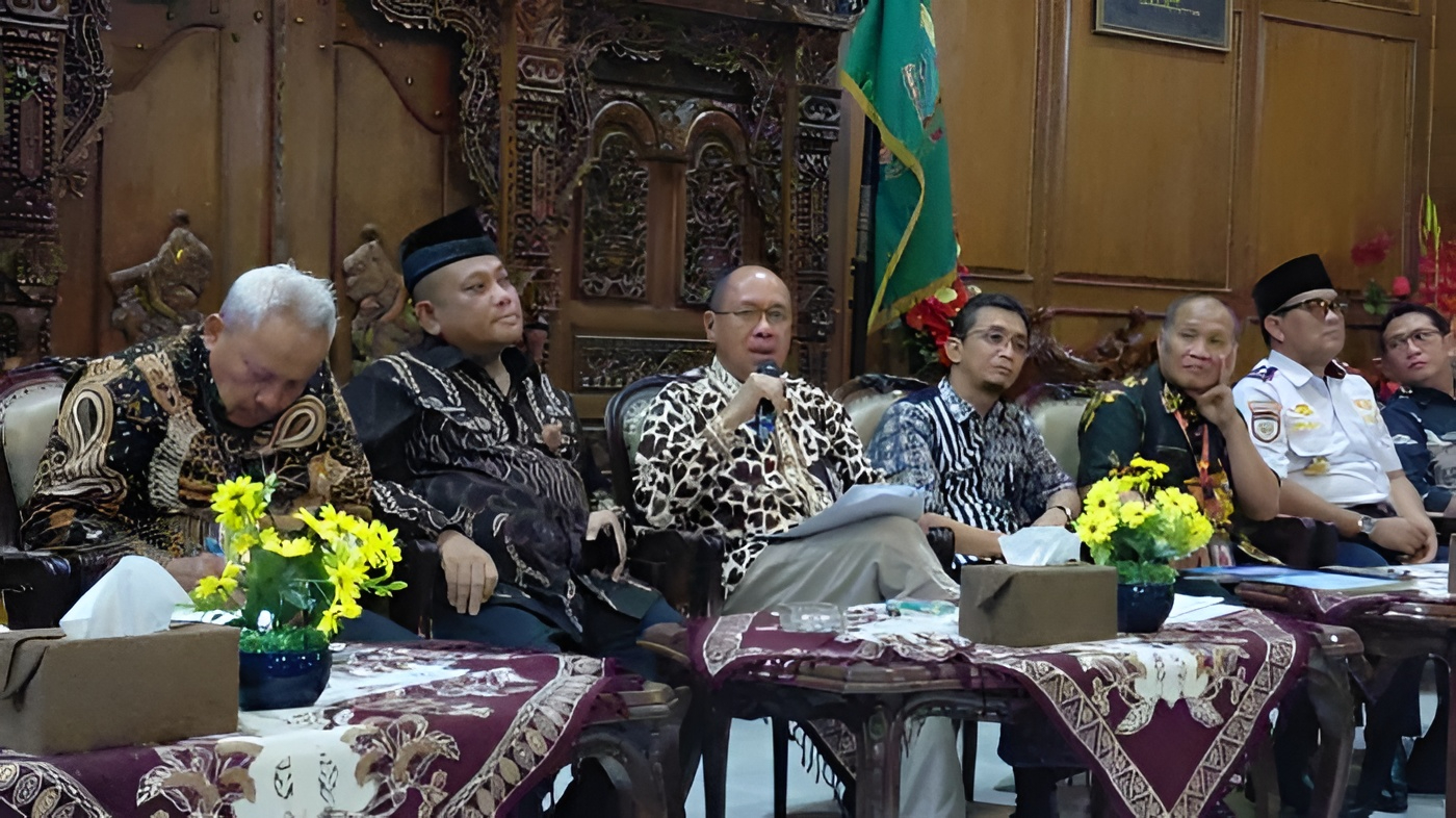 Penyegelan Pabrik PT IKN: Bupati Sadewo Sebut Namanya Dicatut Makelar Izin Rp2,3 Miliar
