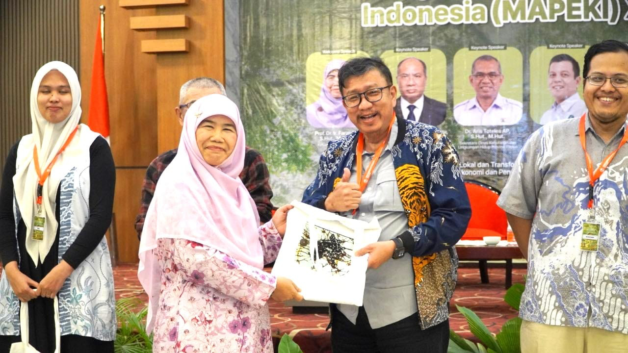 Dari Pontianak ke Yogyakarta: Ketika Kayu, Bambu, Gambut, dan Nasib Hutan Bertemu di MAPEKI XXIX