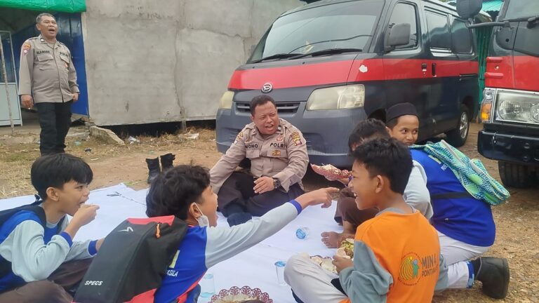 "Polda Kalbar gelar Curhat Kamtibmas dan layanan pengobatan gratis bagi warga Kelurahan Saigon Pontianak Timur guna serap aspirasi keamanan warga."