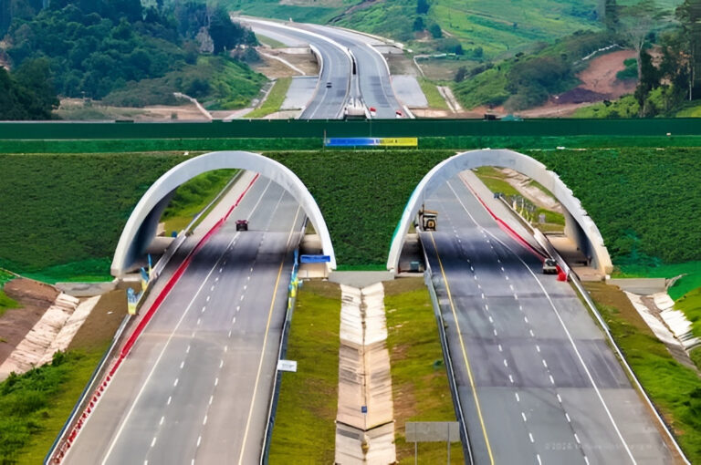 "Hutama Karya siap kelola Tol IKN mulai 2027 usai ditunjuk Menteri PU Dody Hanggodo; pangkas rute Balikpapan ke KIPP Nusantara menjadi 30–45 menit."