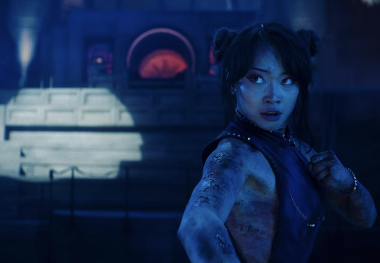Callina Liang memerankan karakter Chun-Li dengan balutan busana ikonik dalam film live-action Street Fighter (2026).