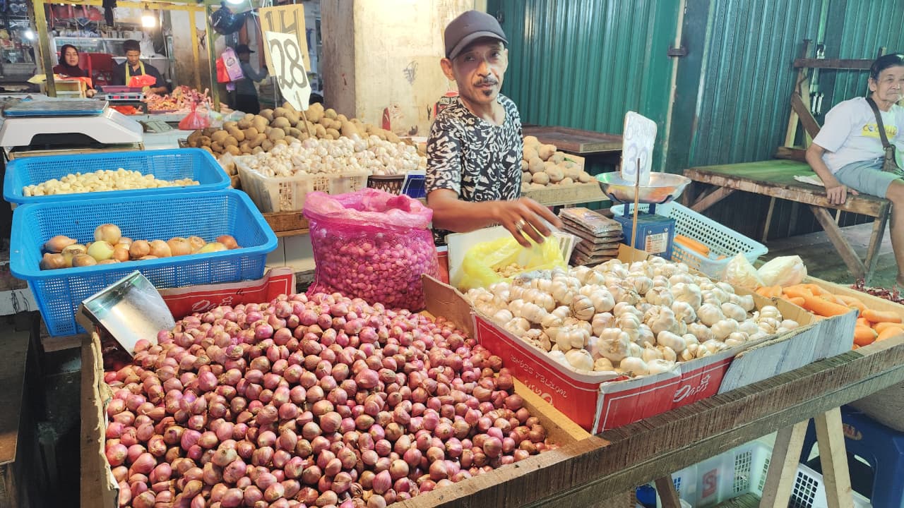 Karhutla dan Kemarau Tekan Daya Beli Masyarakat, Harga Sayur dan Cabai Meroket di Pasar Flamboyan