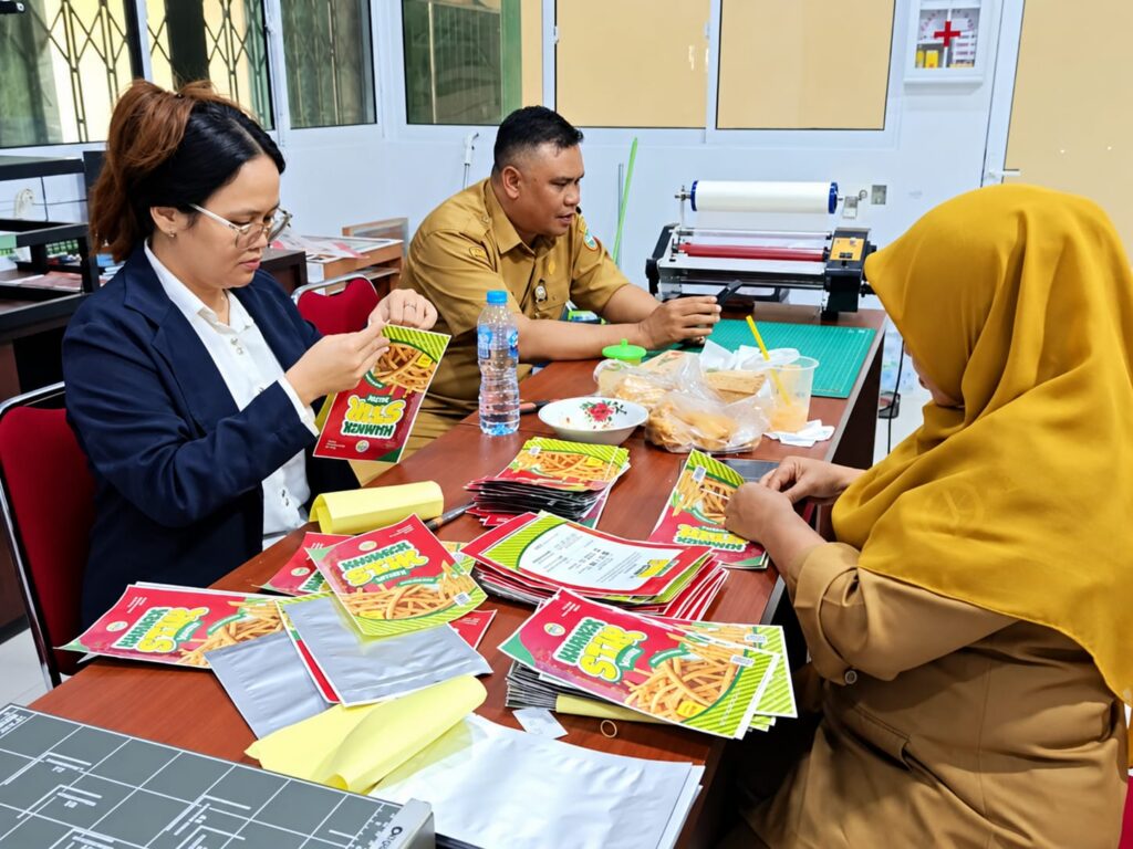 Tekan Biaya Produksi UMKM, Pemkot Pontianak Salurkan Bantuan Pengemasan Gratis