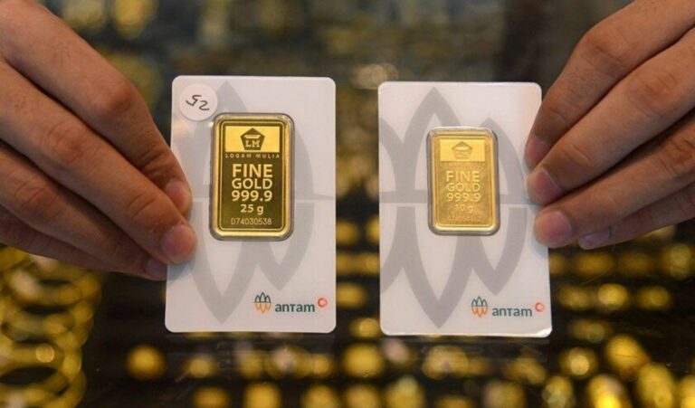 "Simak tips cermat menabung emas bagi Gen Z mulai dari pemahaman spread, metode dollar cost averaging, hingga pemilihan platform berizin resmi."